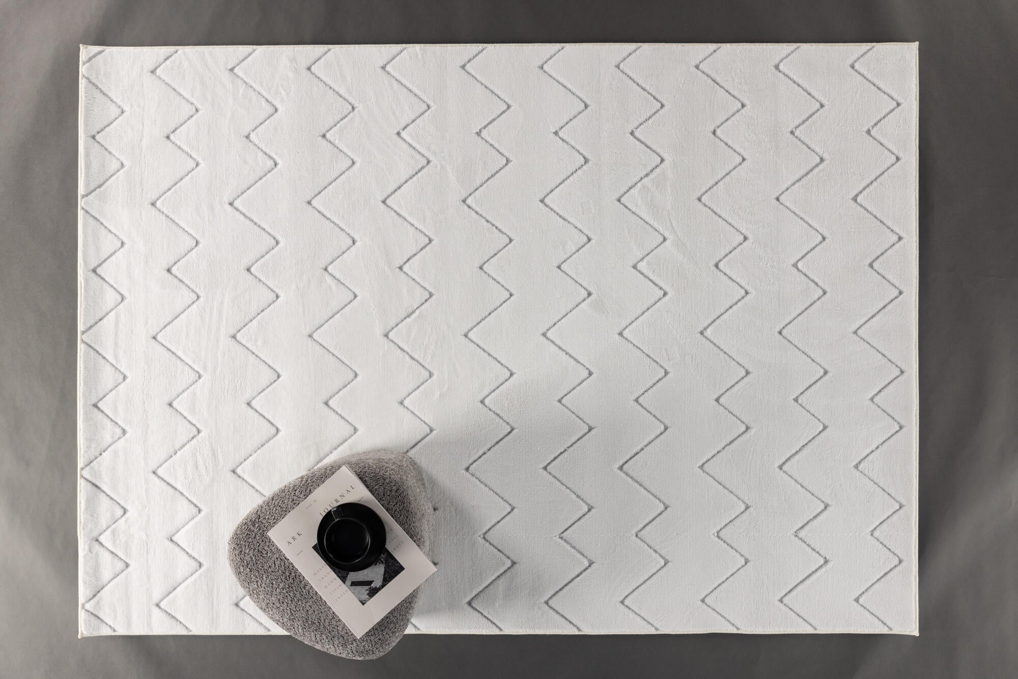 LIVING ROOM CARPET FIA WHITE 200CM – Furnlux